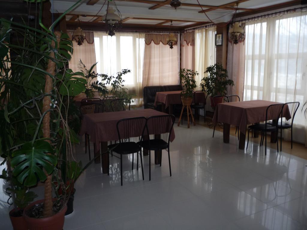 Hotel Restaurant Complex Boyarskiy Dvor Boyarka Exterior photo