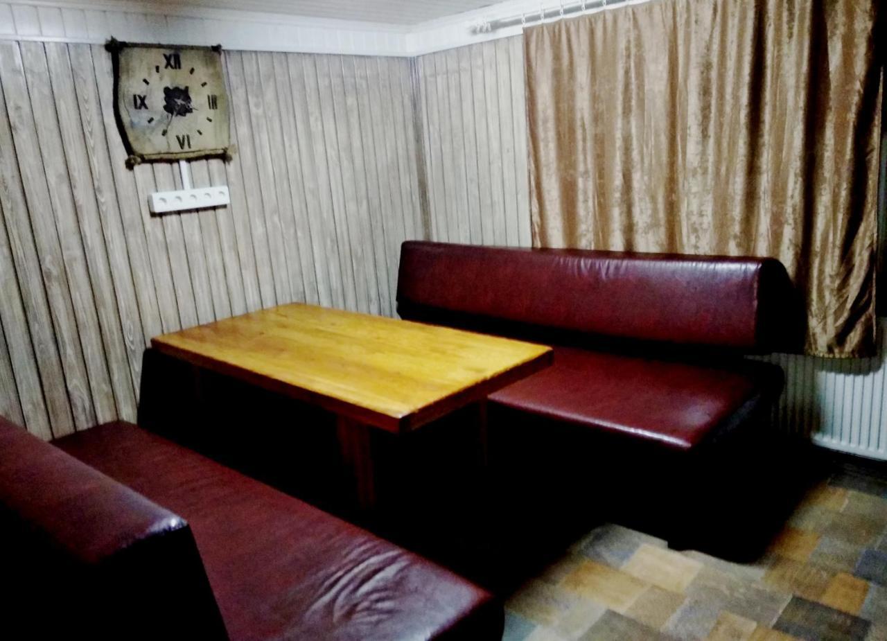 Hotel Restaurant Complex Boyarskiy Dvor Boyarka Exterior photo